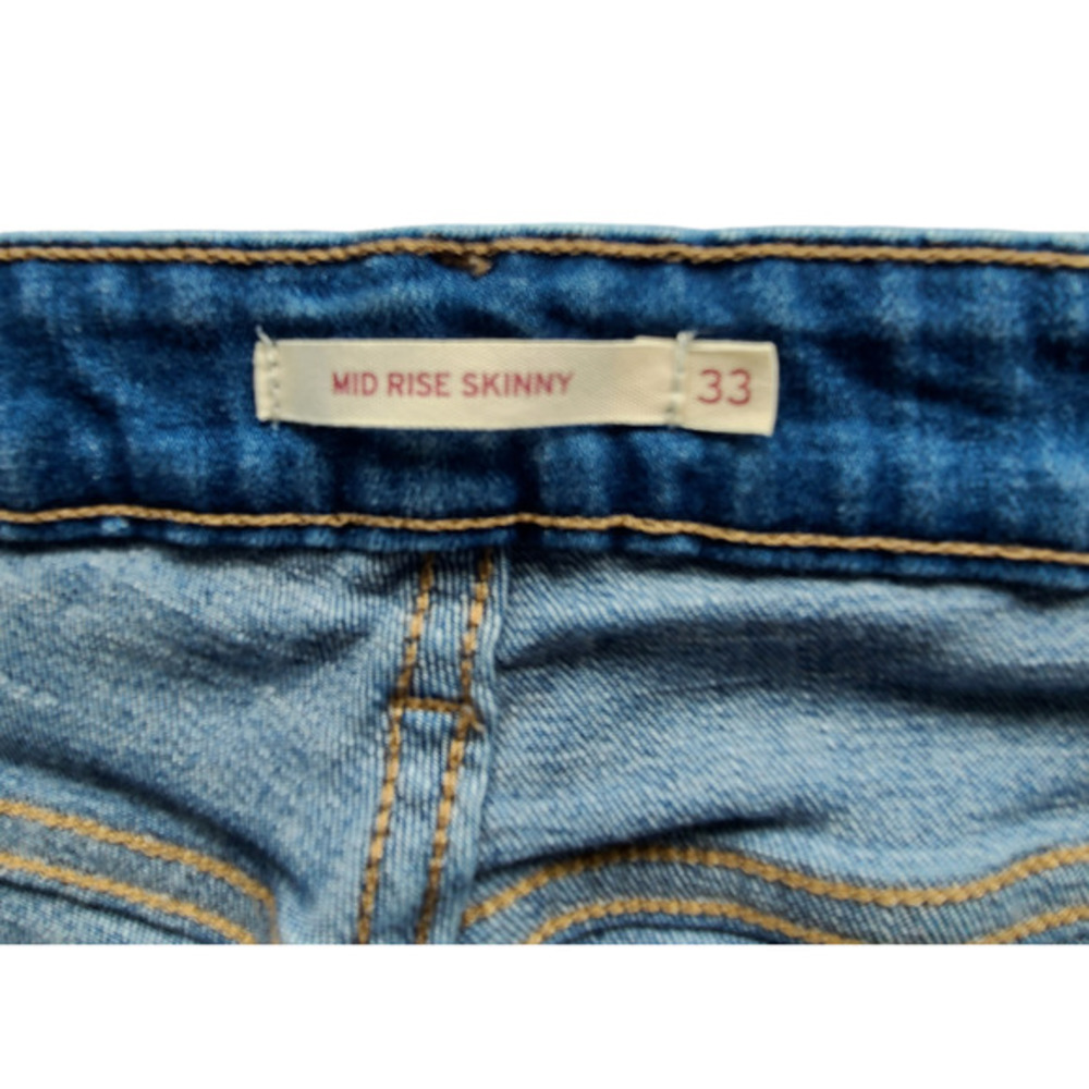 Levi Embordered Mid Rise Skinny Jeans Size 33 - Picture 4 of 6